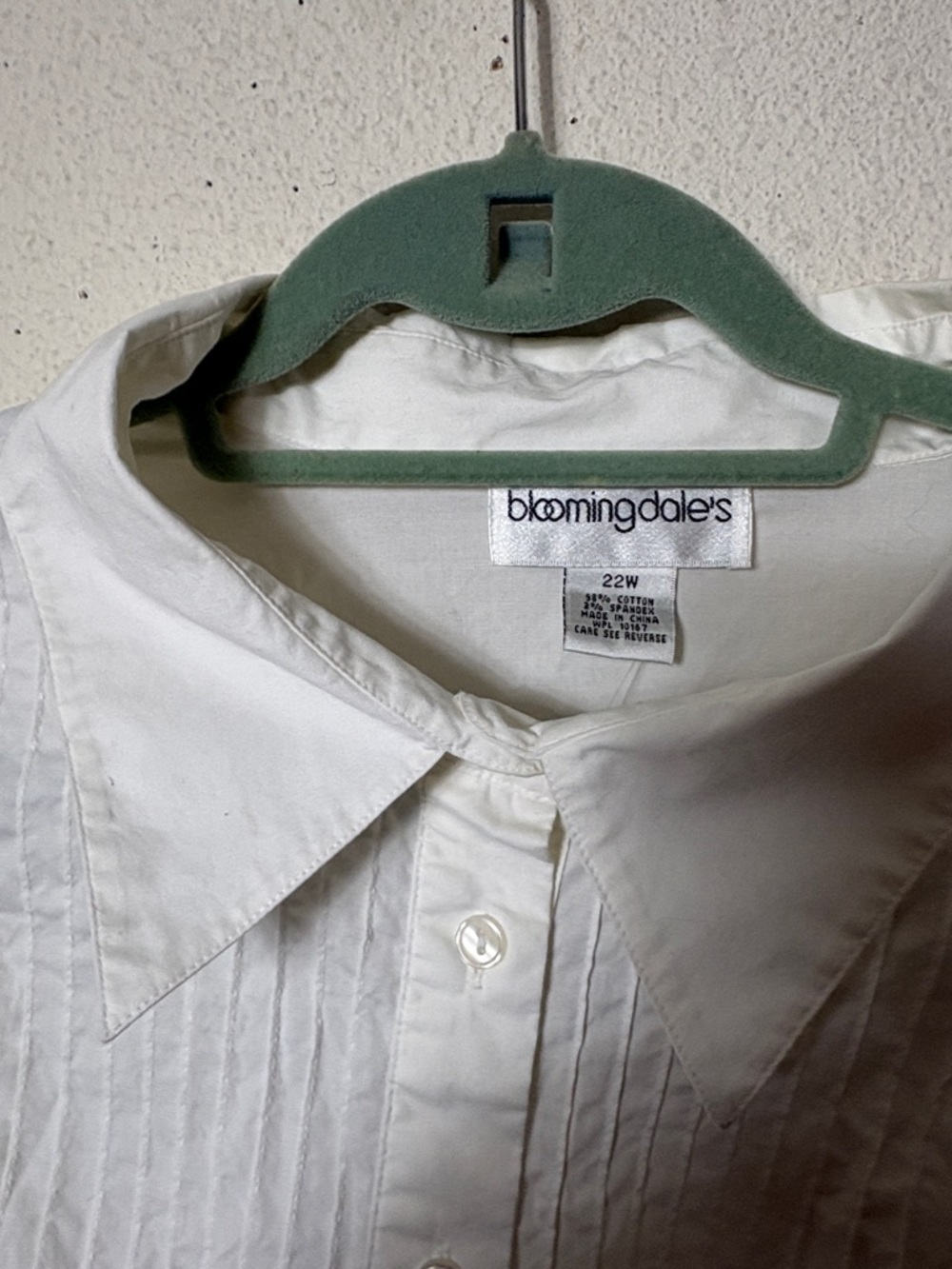 Bloomingdale's White Pintuck Front Dress Shirt 22W NWOT - Picture 2 of 5